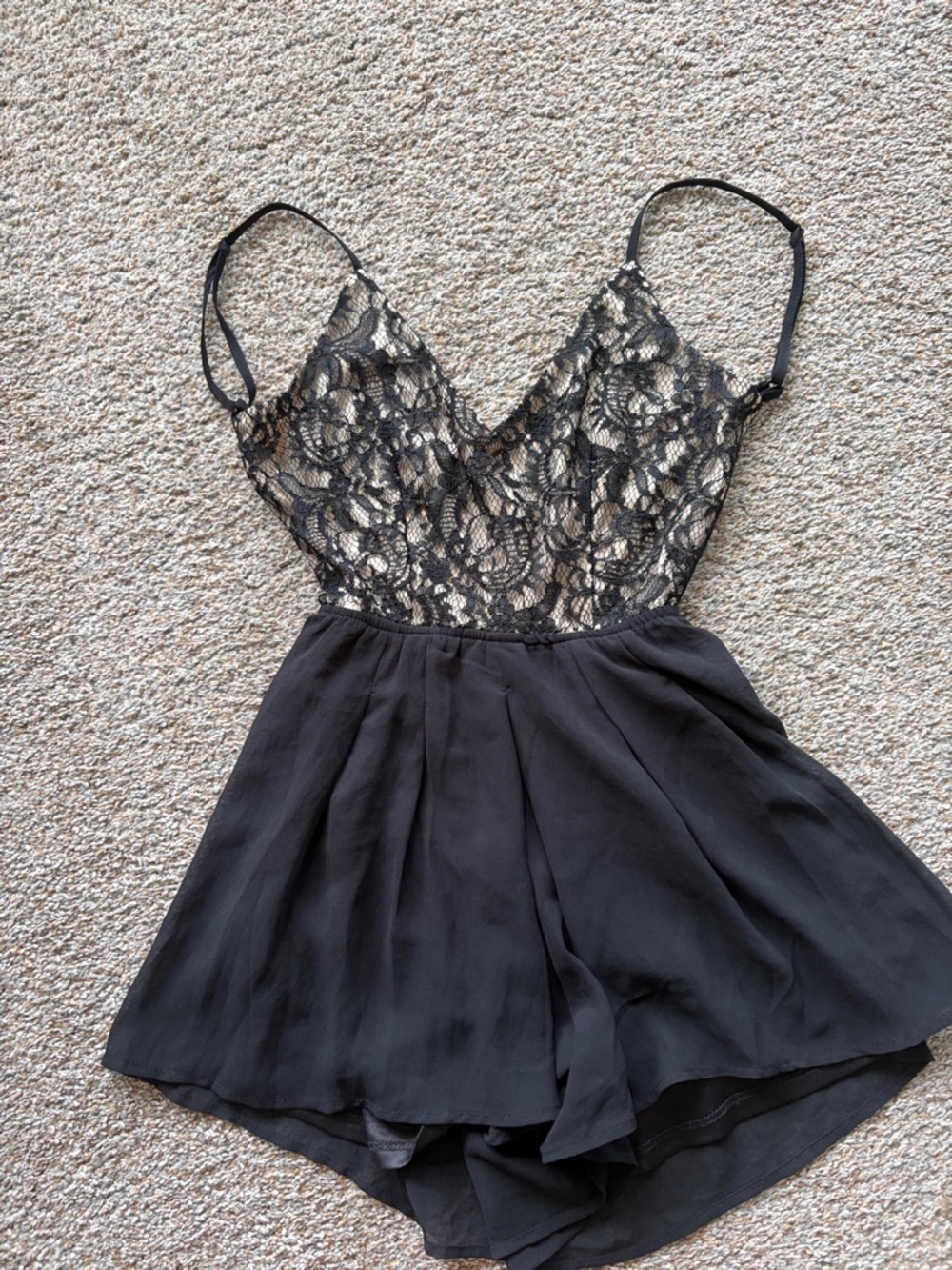 Miss Avenue Two-Tone Lace Bodice Romper with Bow Detail